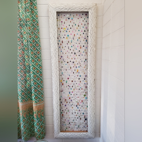 BOHO CHICKEN WIRE BEADED FRAME/WALL DECOR - Picture 10 of 10